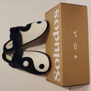 Soludos Women’s Yin Yang Cozy Faux Fur Slipper Size 6 NIB